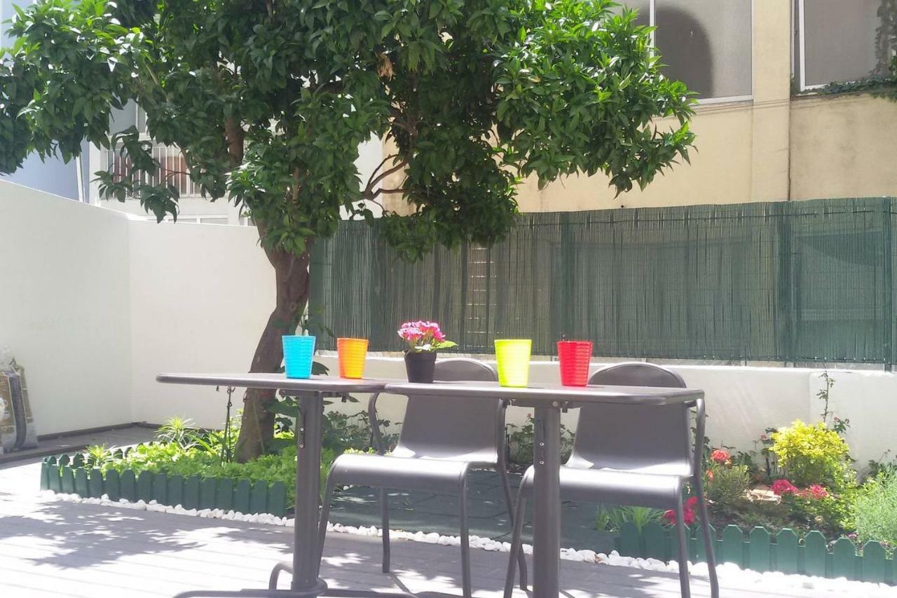 Sunny Orange Garden Apartment In Central Lisbon Exterior photo